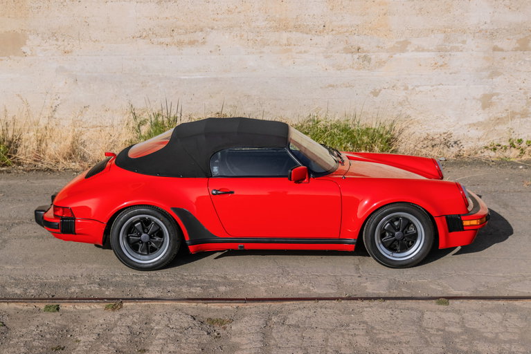 Porsche 911 Carrera 3.2 Speedster (US)