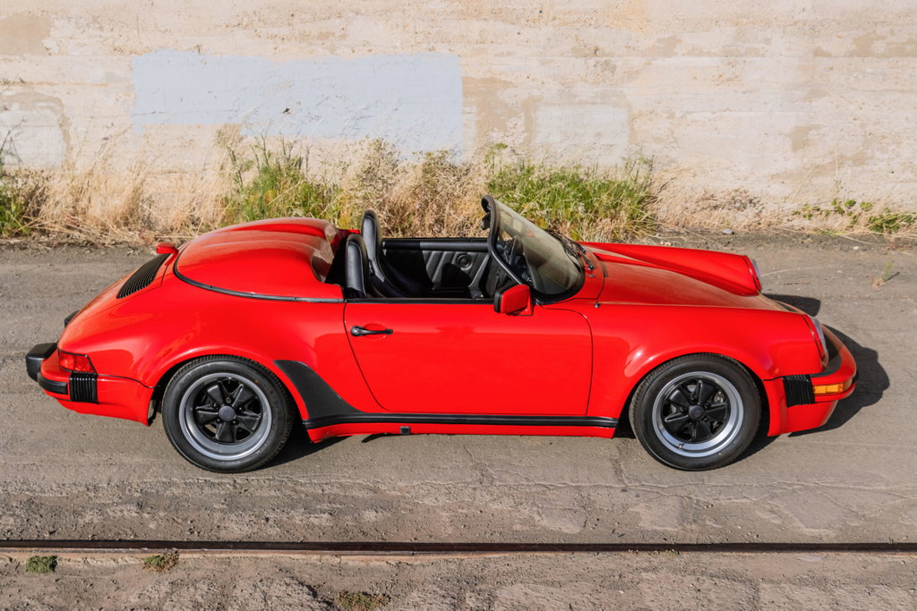 Porsche 911 Carrera 3.2 Speedster (US)