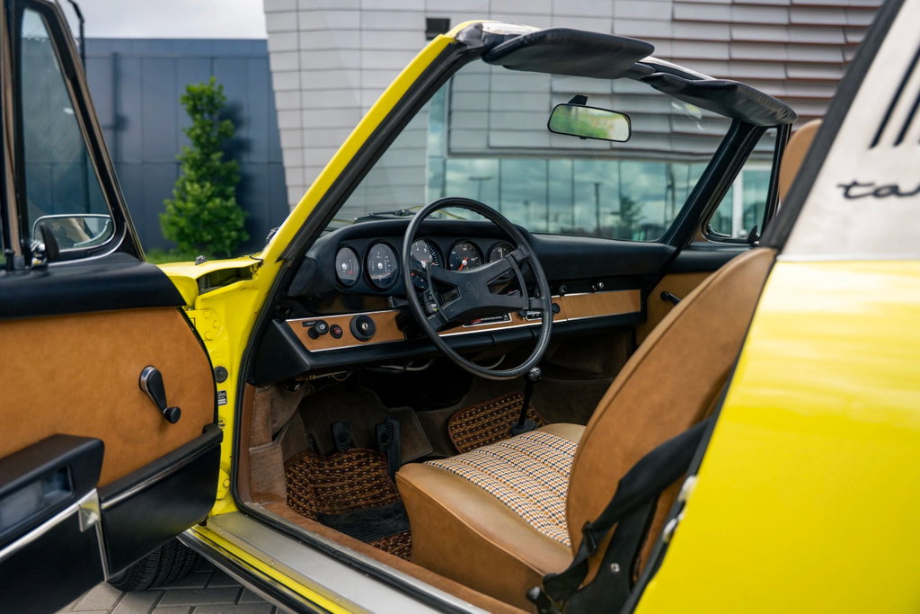 Porsche 911 E