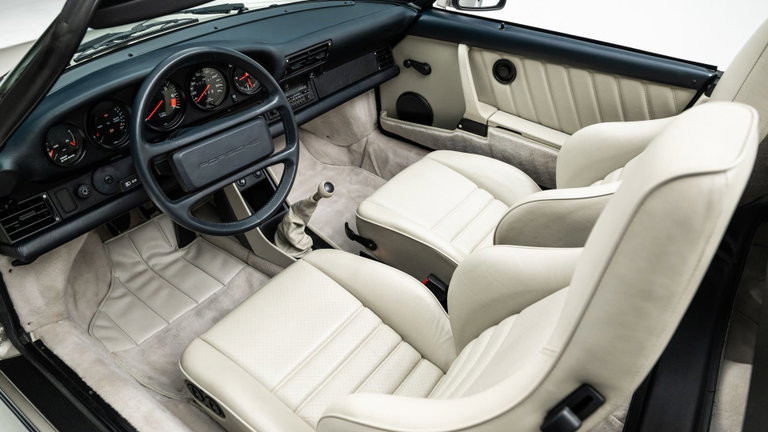 Porsche 911 Carrera 3.2 Speedster