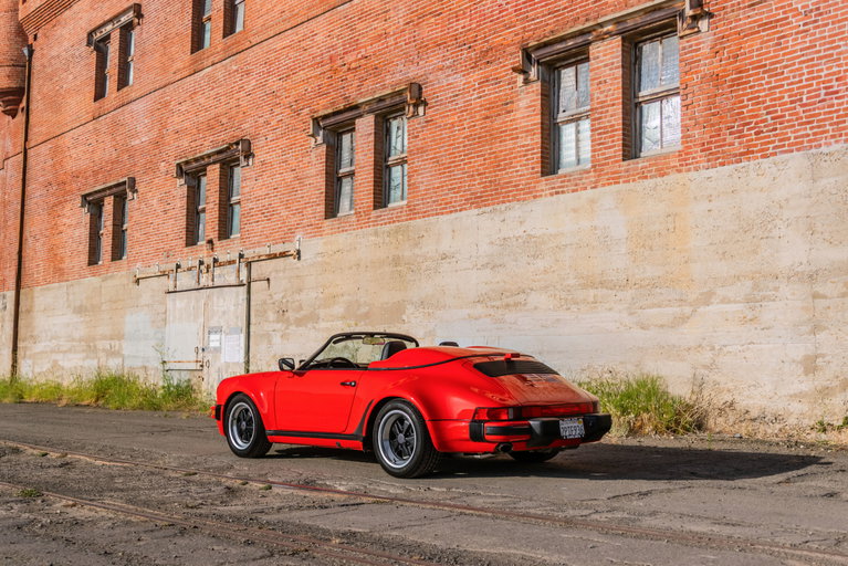 Porsche 911 Carrera 3.2 Speedster (US)