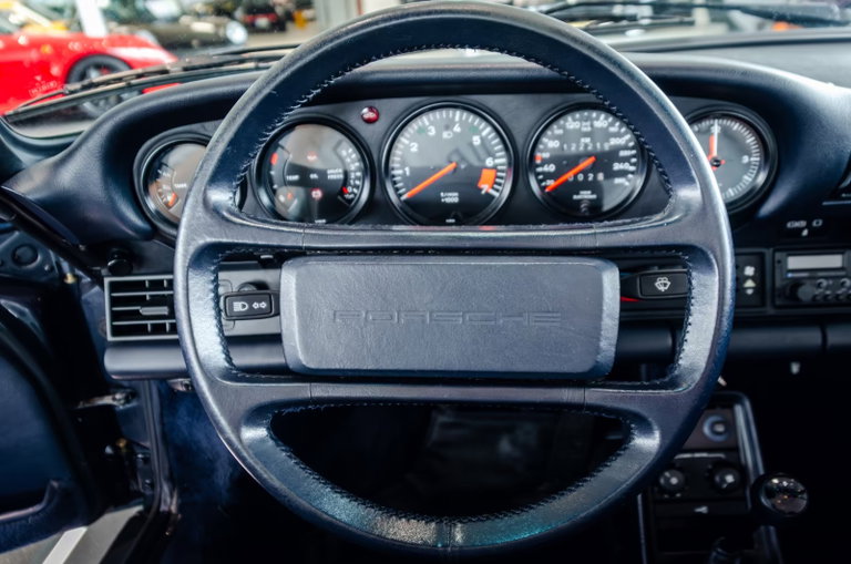 Porsche 911 Carrera 3.2