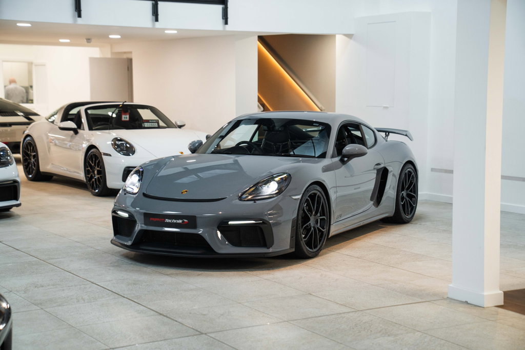 Porsche 718 Cayman GT4