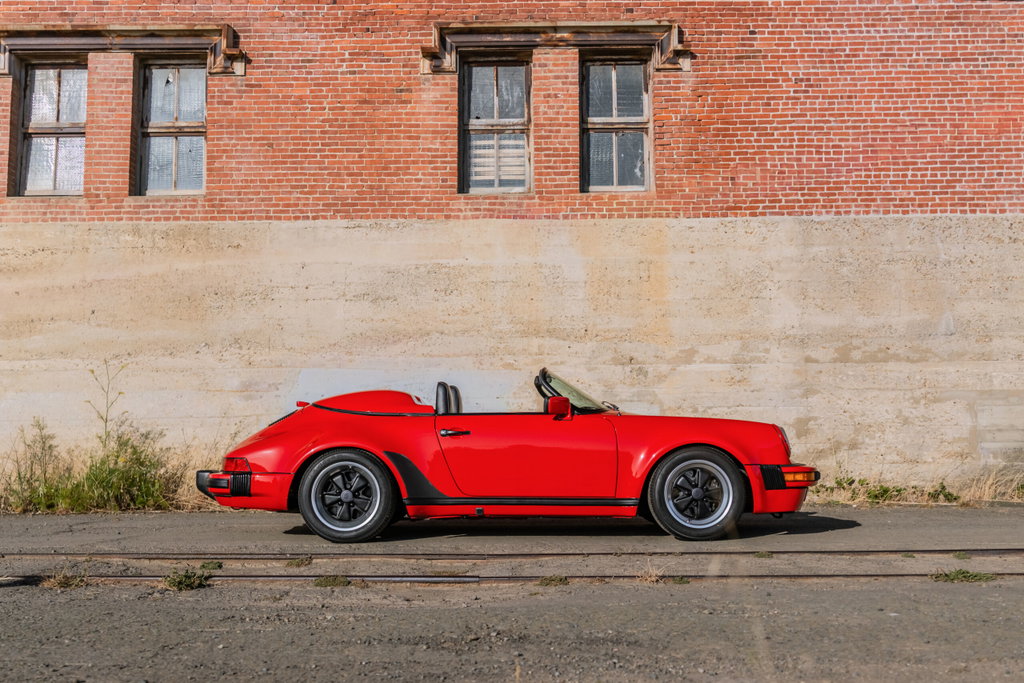 Porsche 911 Carrera 3.2 Speedster (US)