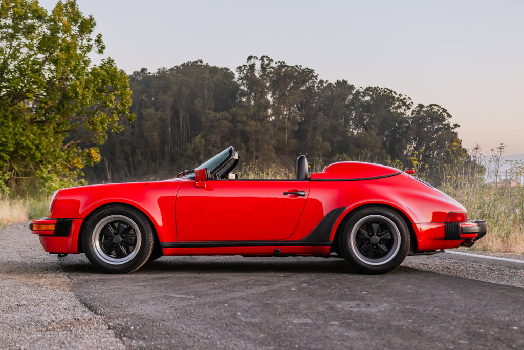 Porsche 911 Carrera 3.2 Speedster (US)