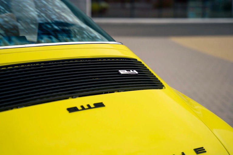 Porsche 911 E