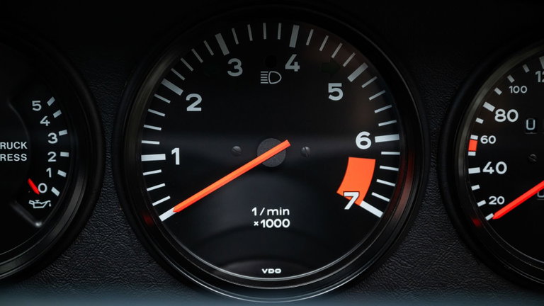 Porsche 911 Carrera 3.2 Speedster