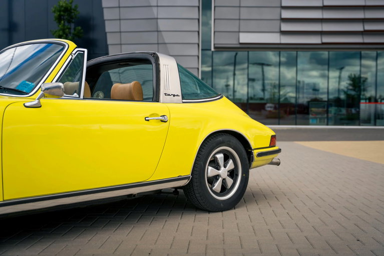 Porsche 911 E