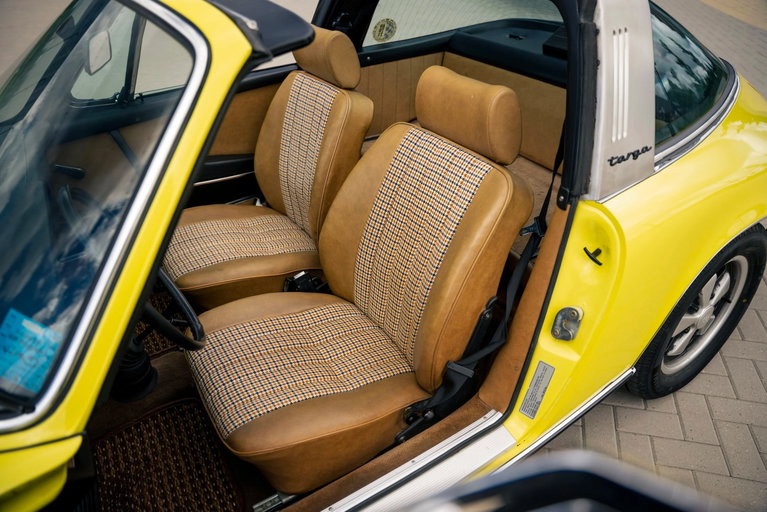 Porsche 911 E