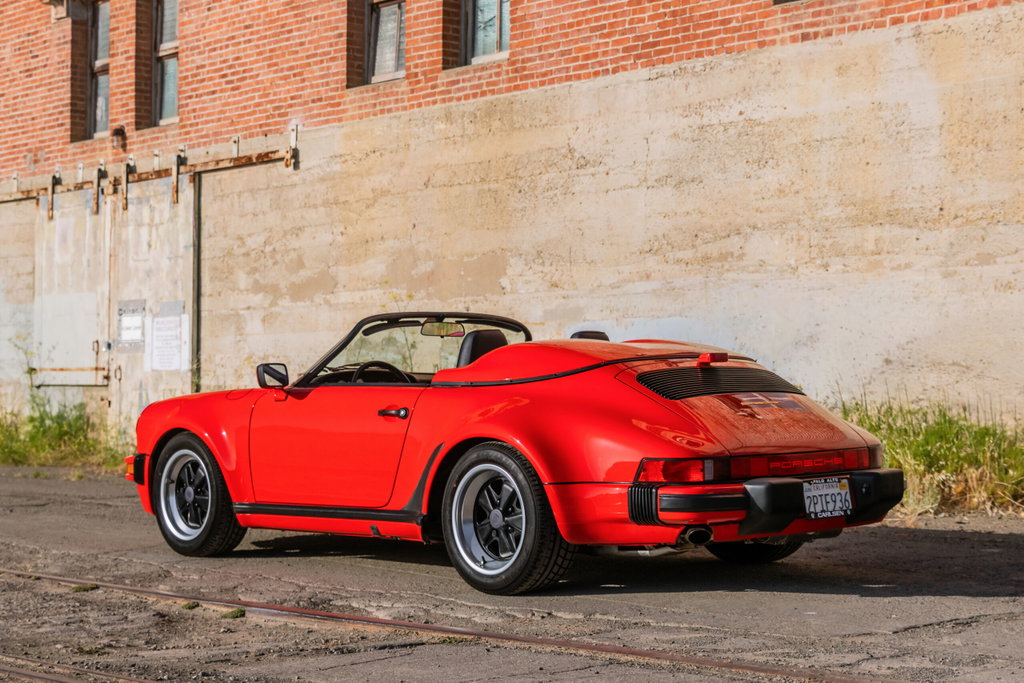 Porsche 911 Carrera 3.2 Speedster (US)