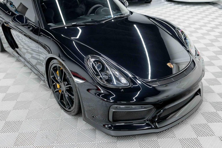Porsche 981 Cayman GT4