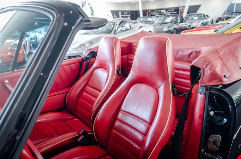 Porsche 911 Carrera 3.2