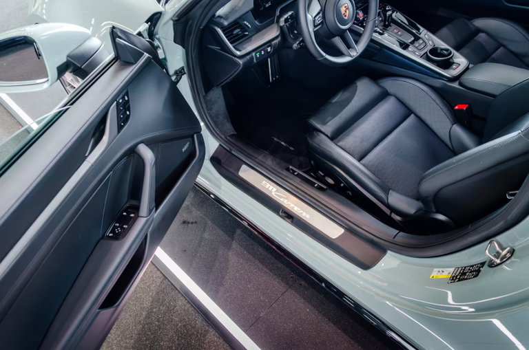 Porsche 992.2 Carrera