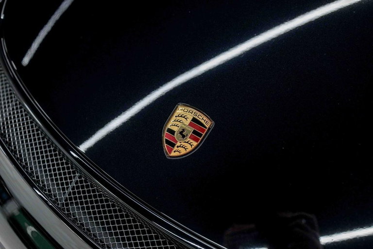 Porsche 981 Cayman GT4