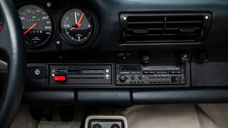 Porsche 911 Carrera 3.2 Speedster