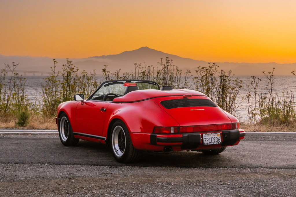 Porsche 911 Carrera 3.2 Speedster (US)