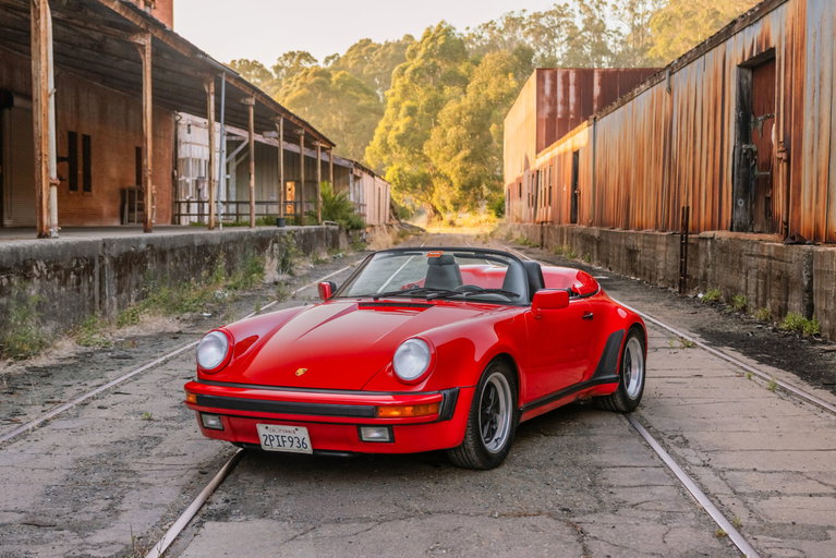 Porsche 911 Carrera 3.2 Speedster (US)