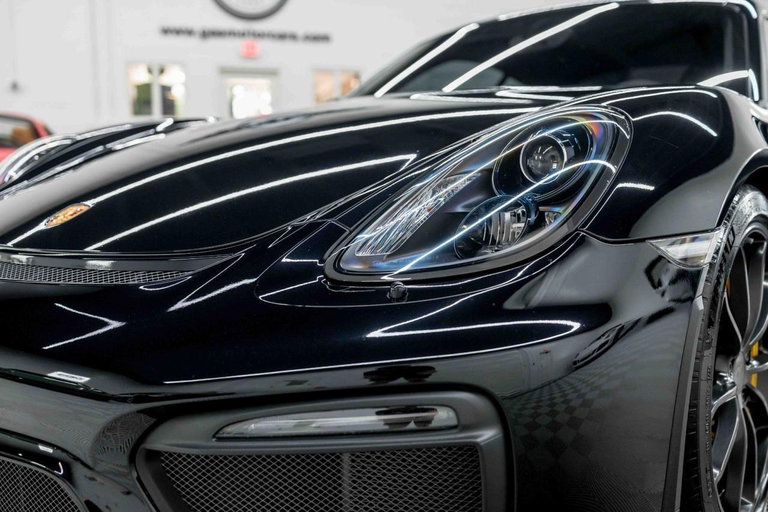 Porsche 981 Cayman GT4