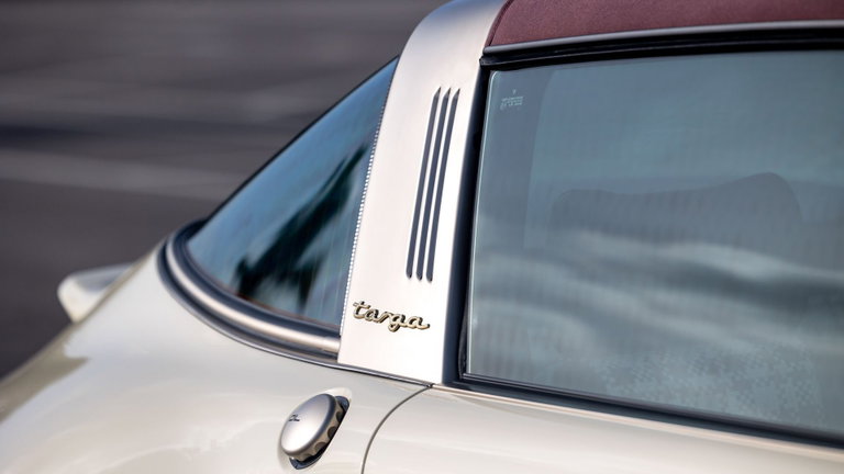 Porsche 911 Reimagined by Singer