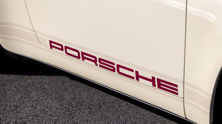 Porsche 911 Reimagined by Singer