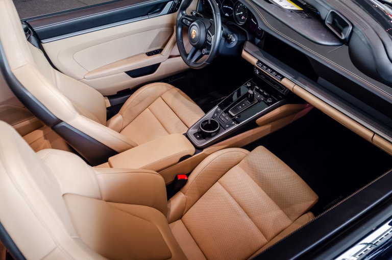 Porsche 992 Carrera 4S