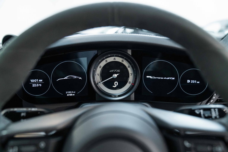 Porsche 992 Carrera 4 GTS