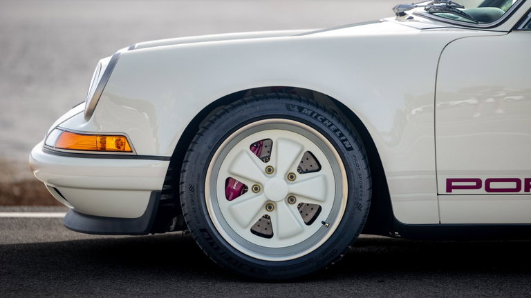 Porsche 911 Reimagined by Singer