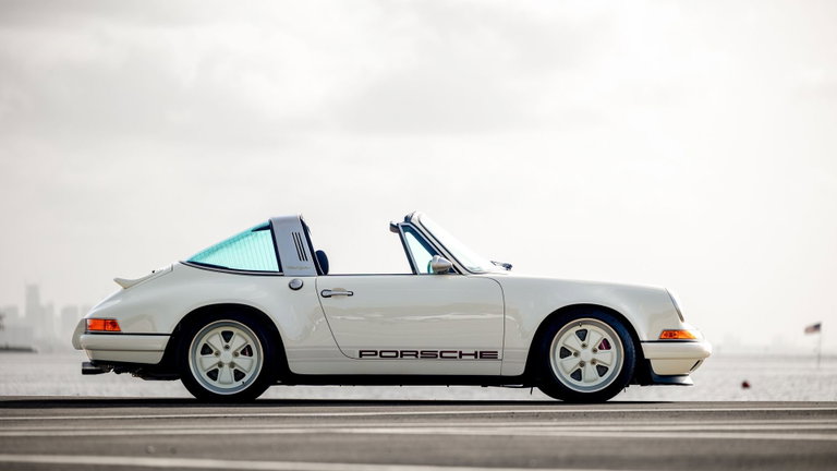 Porsche 911 Reimagined by Singer