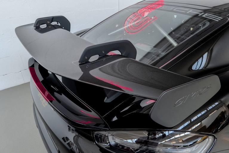 Porsche 718 Cayman GT4 RS