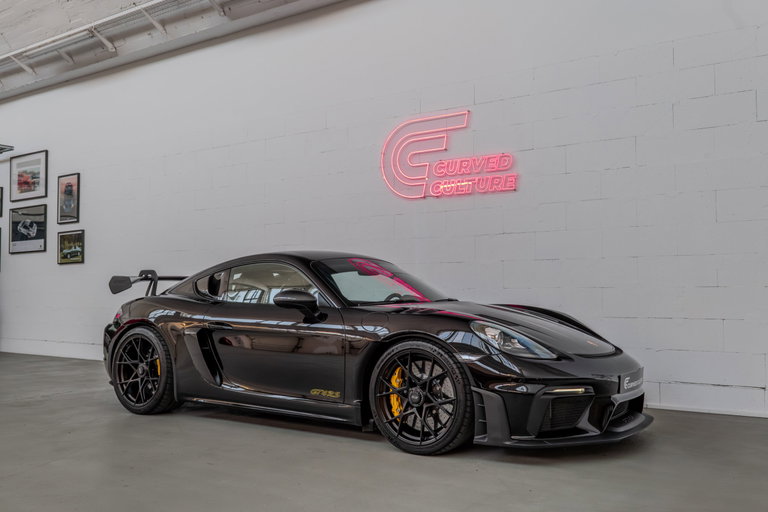 Porsche 718 Cayman GT4 RS