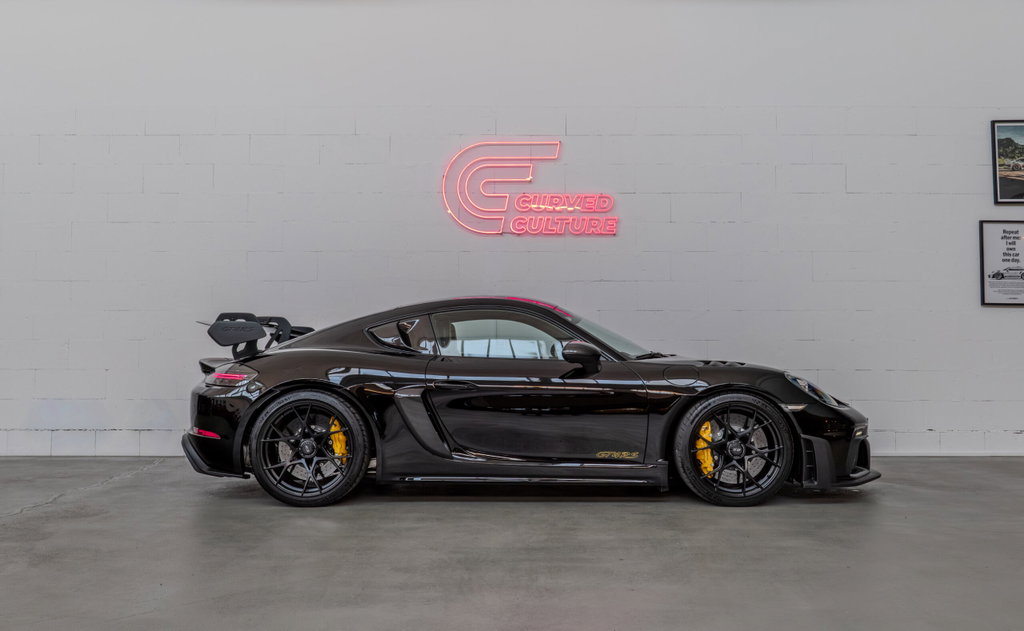 Porsche 718 Cayman GT4 RS