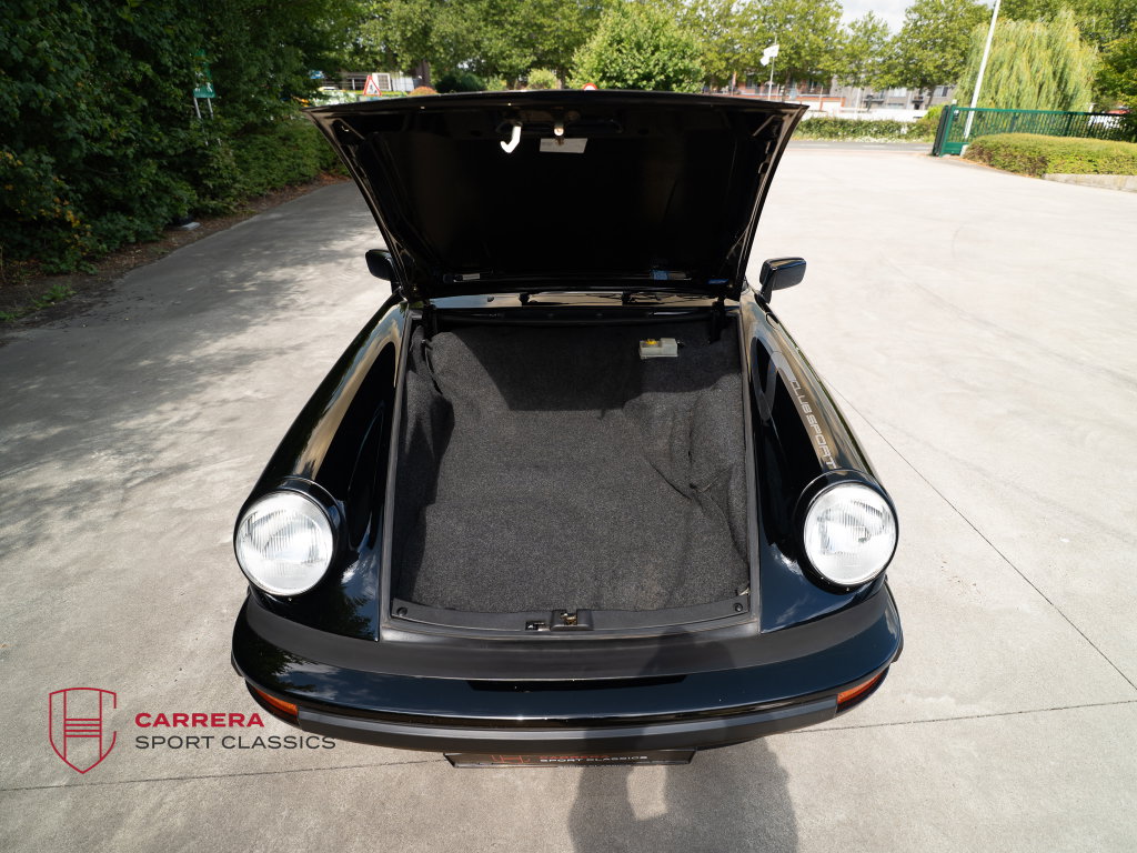 Porsche 911 Carrera 3.2 Clubsport