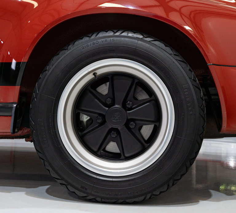 Porsche 911 Carrera (US)