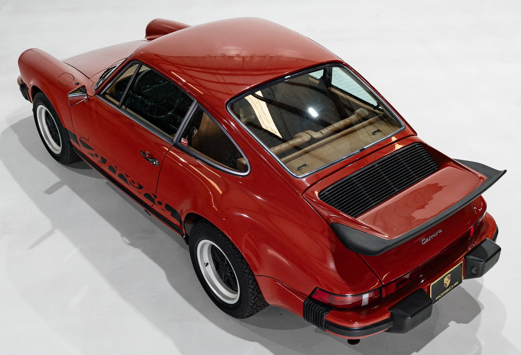 Porsche 911 Carrera (US)