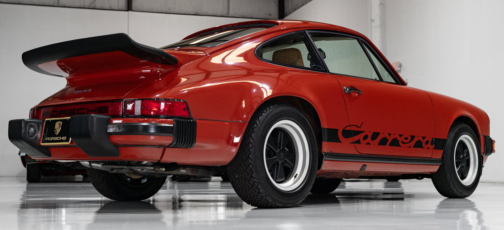 Porsche 911 Carrera (US)