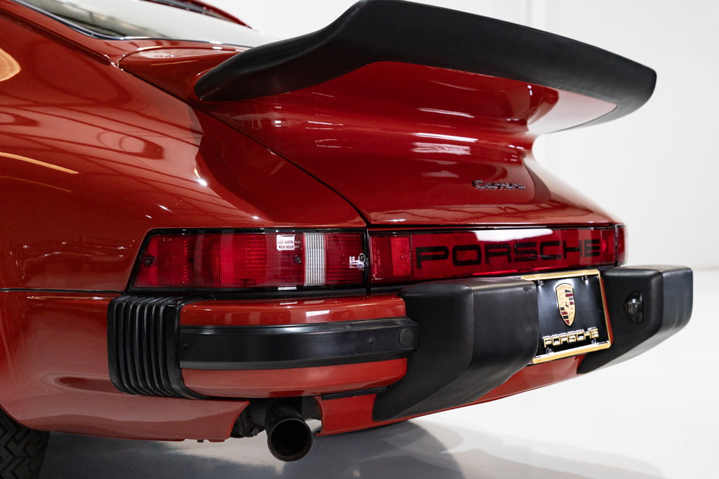 Porsche 911 Carrera (US)