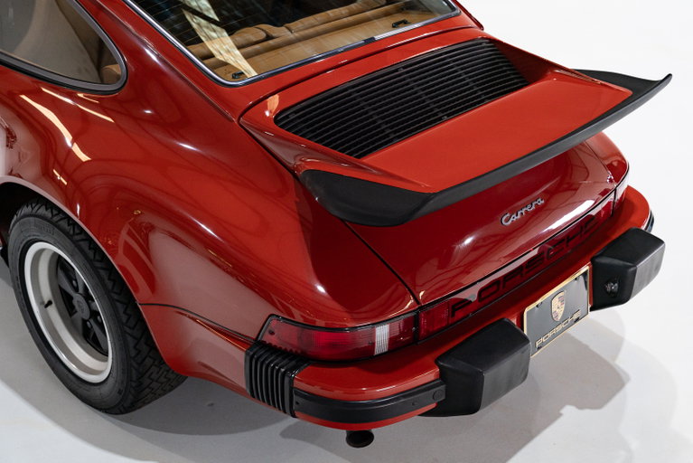 Porsche 911 Carrera (US)