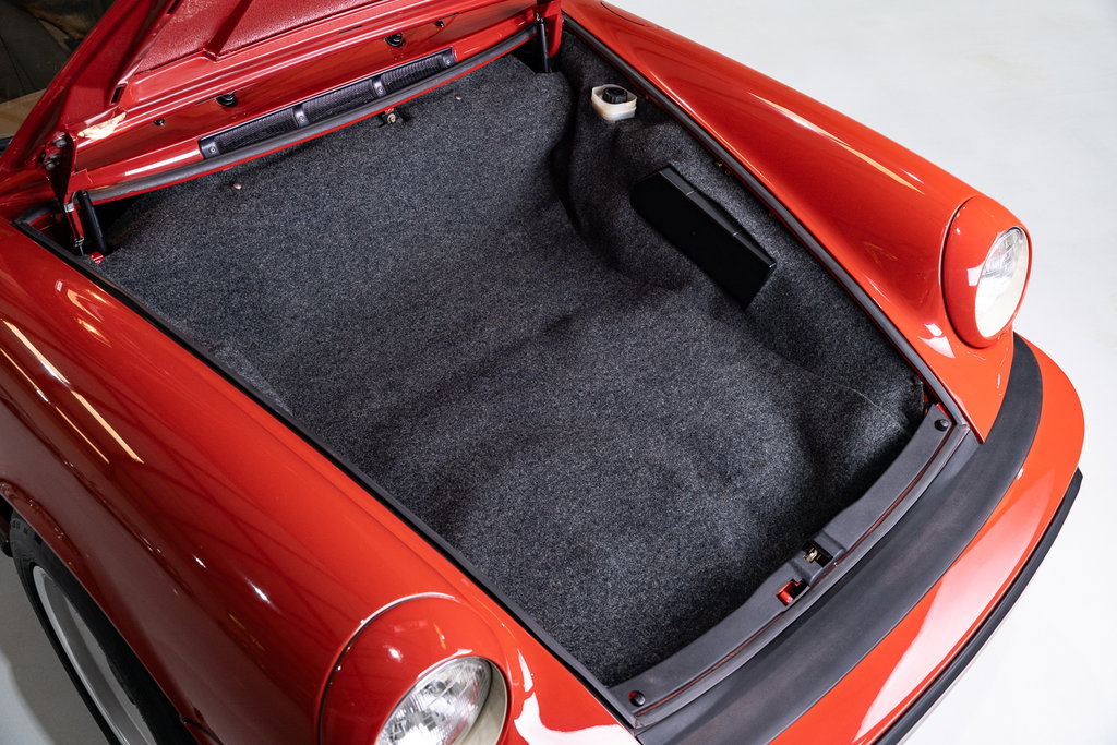 Porsche 911 Carrera (US)