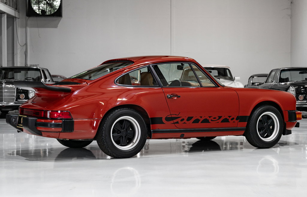 Porsche 911 Carrera (US)