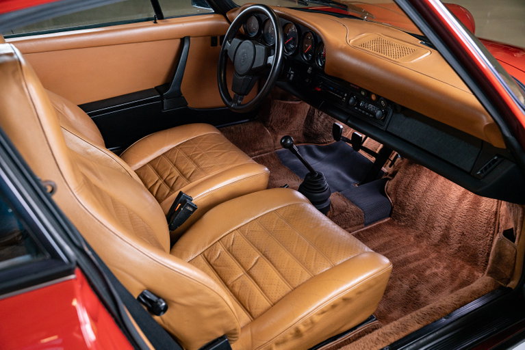 Porsche 911 Carrera (US)