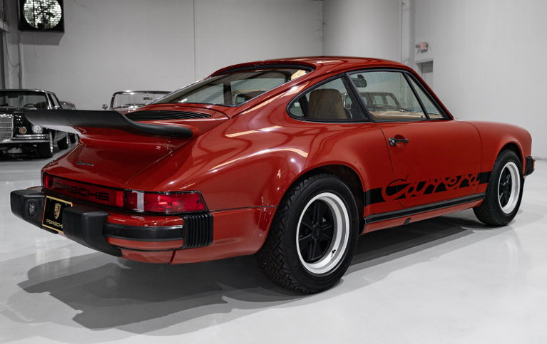 Porsche 911 Carrera (US)