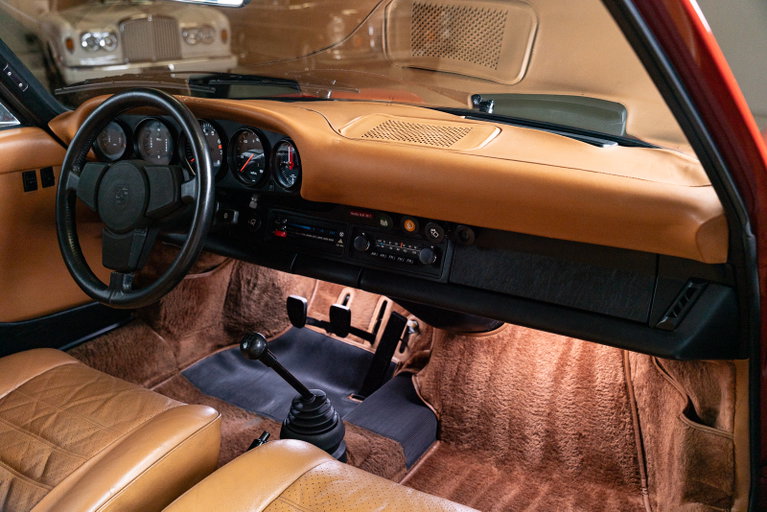 Porsche 911 Carrera (US)