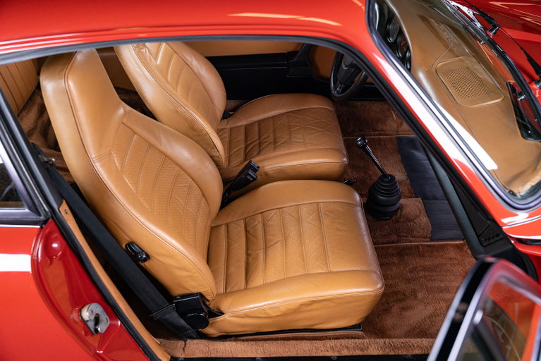 Porsche 911 Carrera (US)