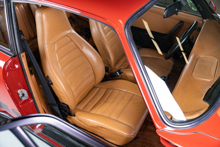 Porsche 911 Carrera (US)