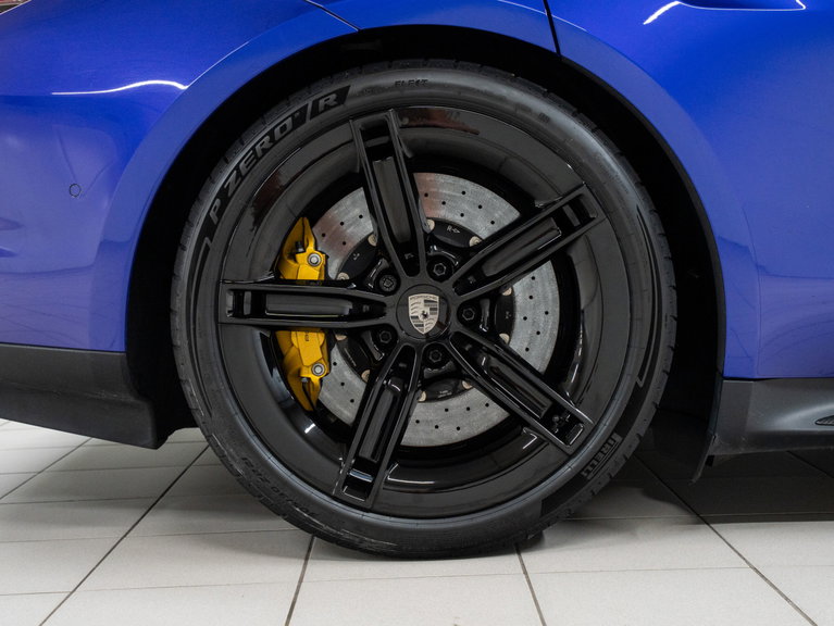 Porsche Taycan Turbo S Sport Turismo