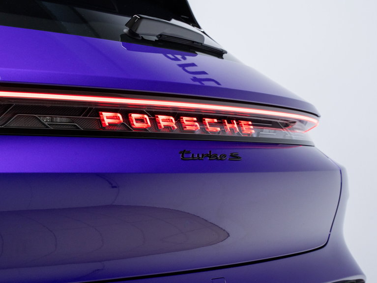 Porsche Taycan Turbo S Sport Turismo
