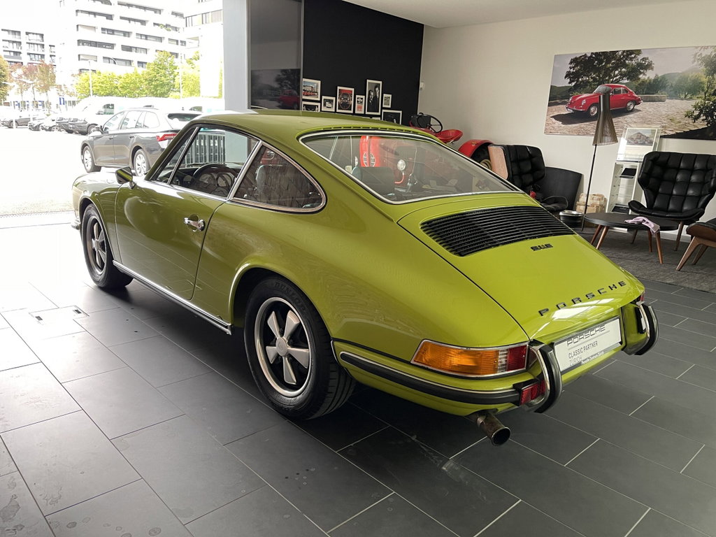 Porsche 911 E