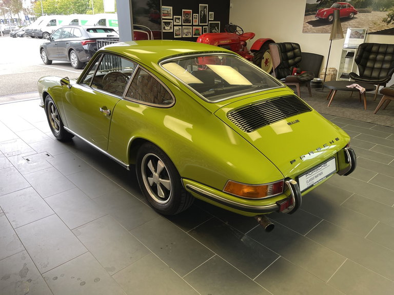 Porsche 911 E