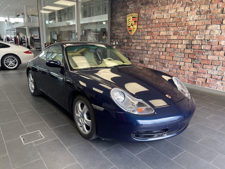 Porsche 996 Carrera 4
