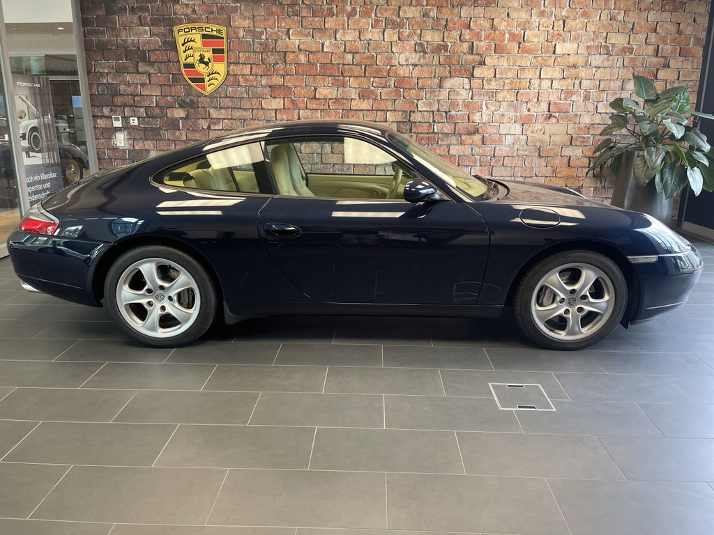 Porsche 996 Carrera 4